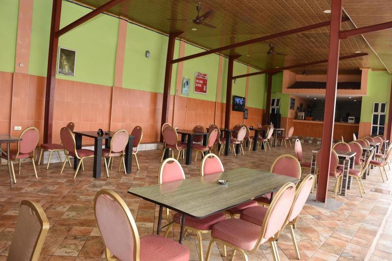 Hard Break Hotel Enugu Ngoại thất bức ảnh