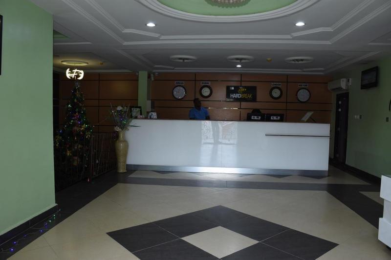 Hard Break Hotel Enugu Ngoại thất bức ảnh