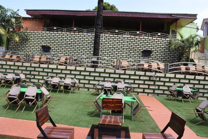 Hard Break Hotel Enugu Ngoại thất bức ảnh